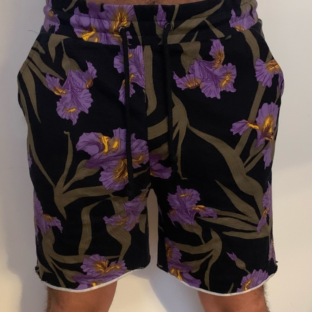 Floral sweat shorts